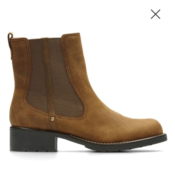 Clark’s Chelsea Boots - Picture 1 of 7